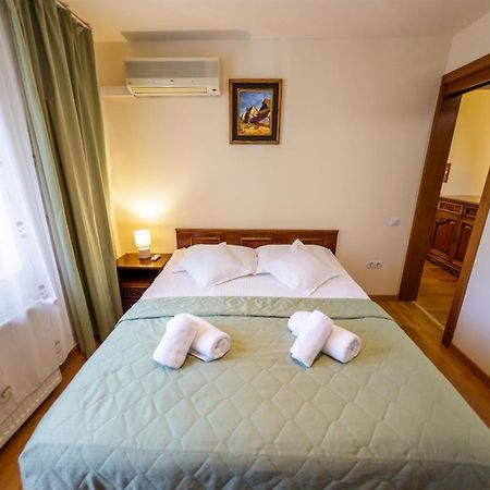 Apartament Family Rivulus 8 Baia Mare Esterno foto